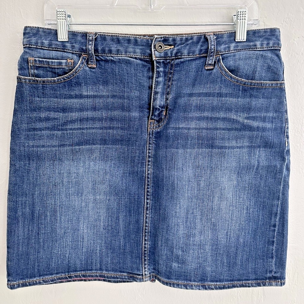 Y2K Tommy Hilfiger Denim Skirt Women's Size 10 Blue Wash Classic Mini size 10